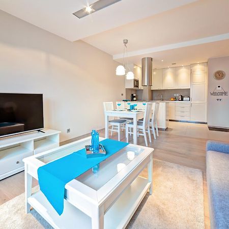 Apartamenty Homely Place - Parking 7 Poznań Extérieur photo