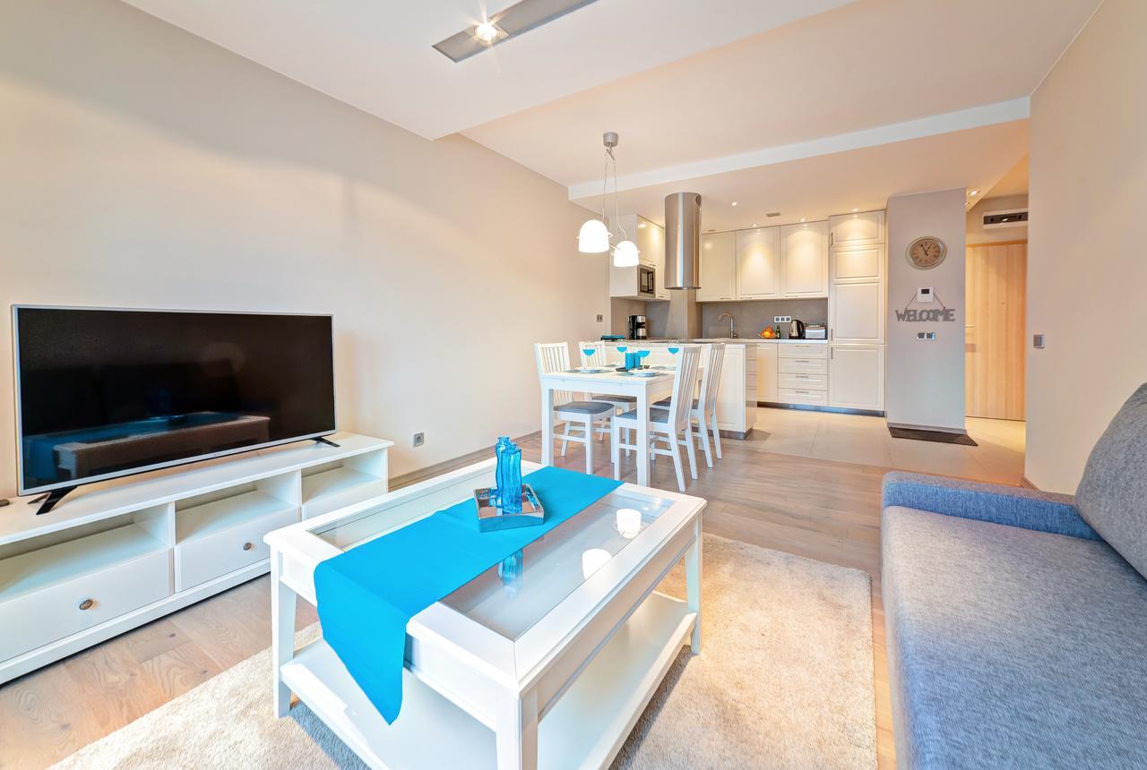 Apartamenty Homely Place - Parking 7 Poznań Extérieur photo