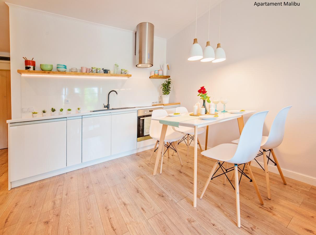 Apartamenty Homely Place - Parking 7 Poznań Extérieur photo