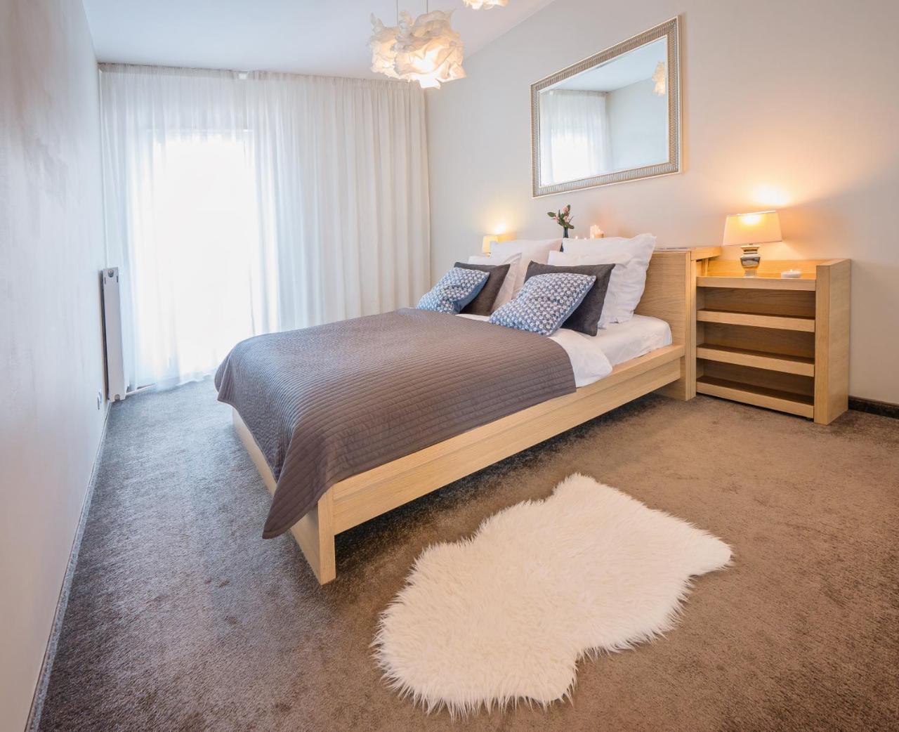 Apartamenty Homely Place - Parking 7 Poznań Extérieur photo