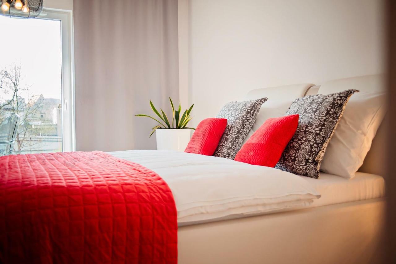 Apartamenty Homely Place - Parking 7 Poznań Extérieur photo