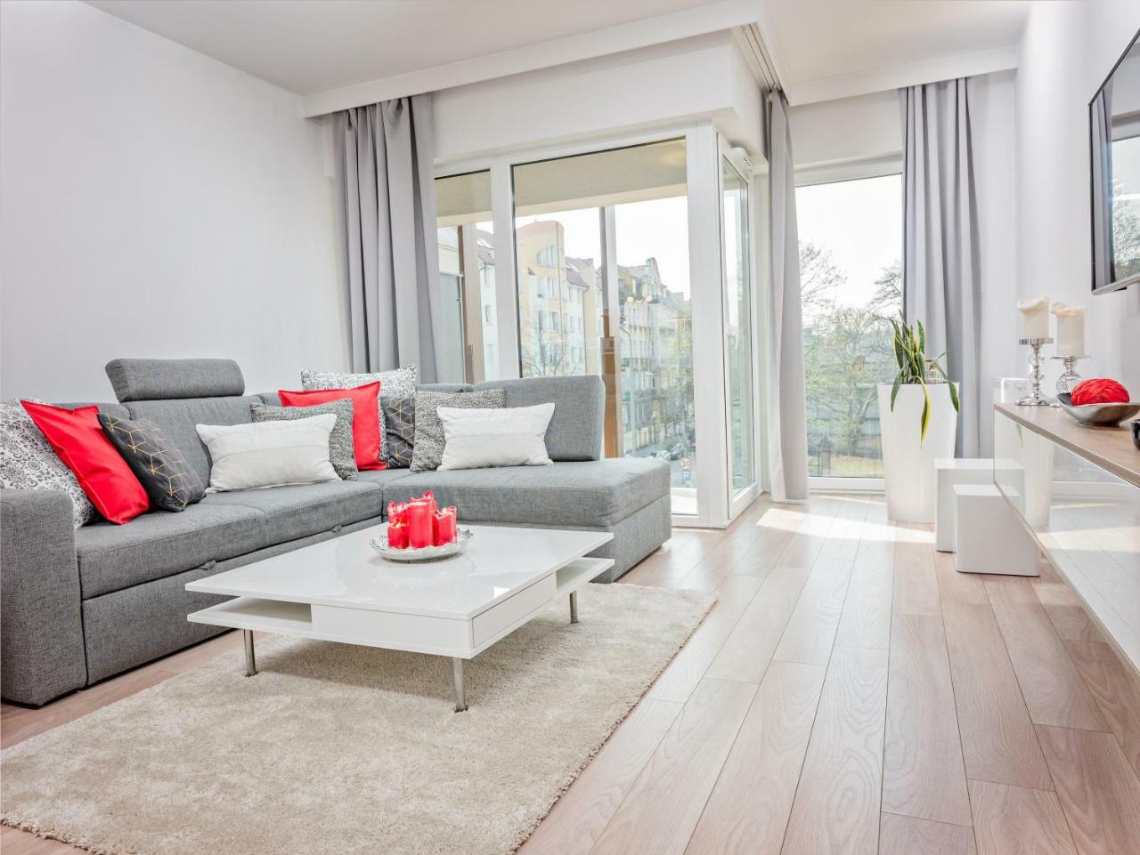 Apartamenty Homely Place - Parking 7 Poznań Extérieur photo