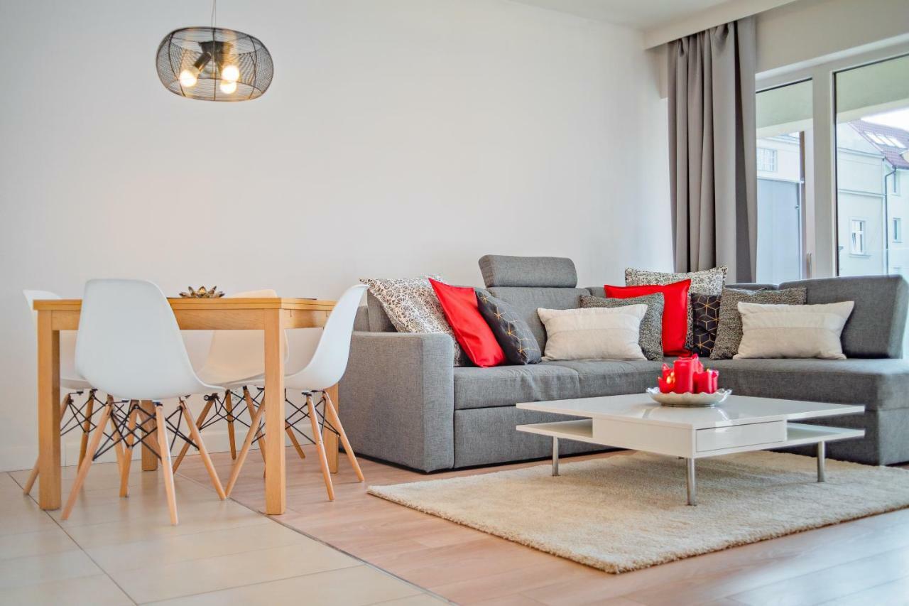 Apartamenty Homely Place - Parking 7 Poznań Extérieur photo